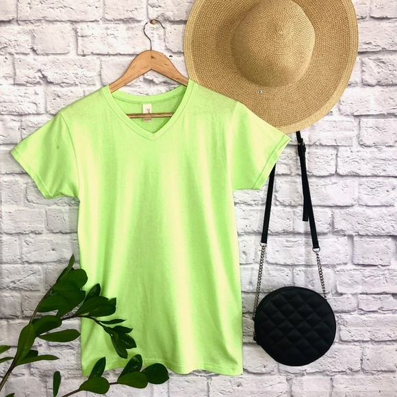 Man's Best Friend T-Shirt, Religious Shirt, Faith Clothing, Trendy Shirt - Green - Picture 3 of 3